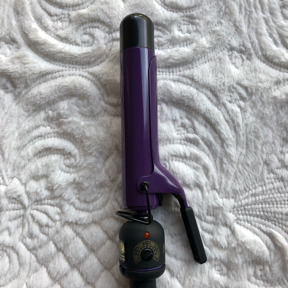 Hot Tools Ceramic Tourmaline 1.25” Curling Iron
